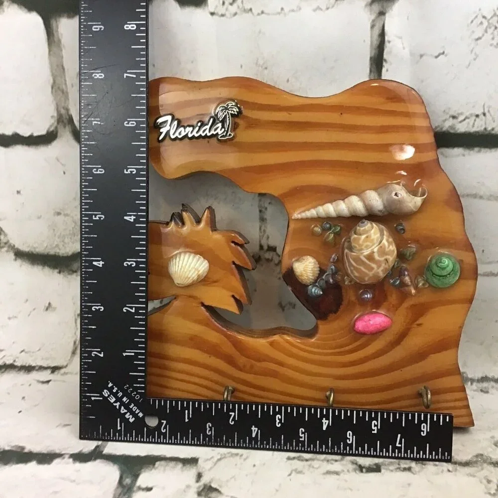 Vintage Laquer‎ Wood Palm Tree Shaped Sea Shell Florida Wall Mount Key Holder